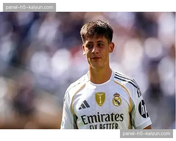 哈维-阿隆索作为评论员点评：本赛季西甲争冠的战术博弈